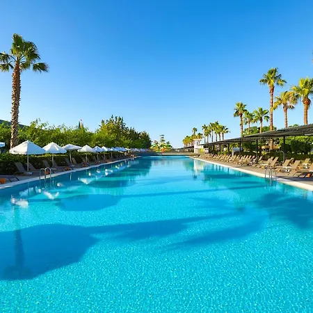 Üdülőközpont Crystal Centro - Ultimate 5*